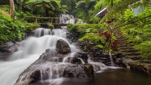 air terjun jembong