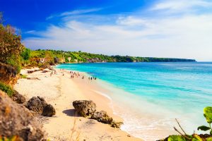 Pantai Dreamland – Pantai Tersembunyi di Bukit Peninsula Bali (Panduan Lengkap)