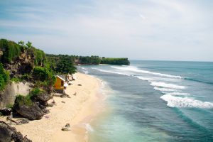 Balangan Beach (Pantai Balangan) – One of Bali’s Most Popular Tourist Destinations, and It’s Easy to Understand Why!