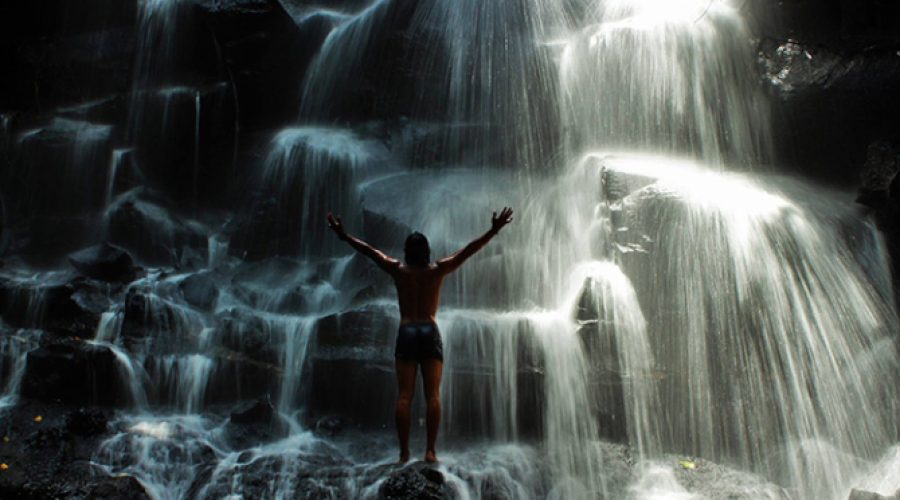 关东兰波瀑布：关于这个神奇的巴厘岛景点你需要知道的一切