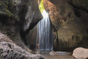 Air Terjun Tukad Cepung – Salah Satu Air Terjun Paling Unik dan Fotogenik di Bali