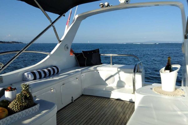 HALF DAY CRUISE (4HRS) NUSA DUA COASTAL AREA