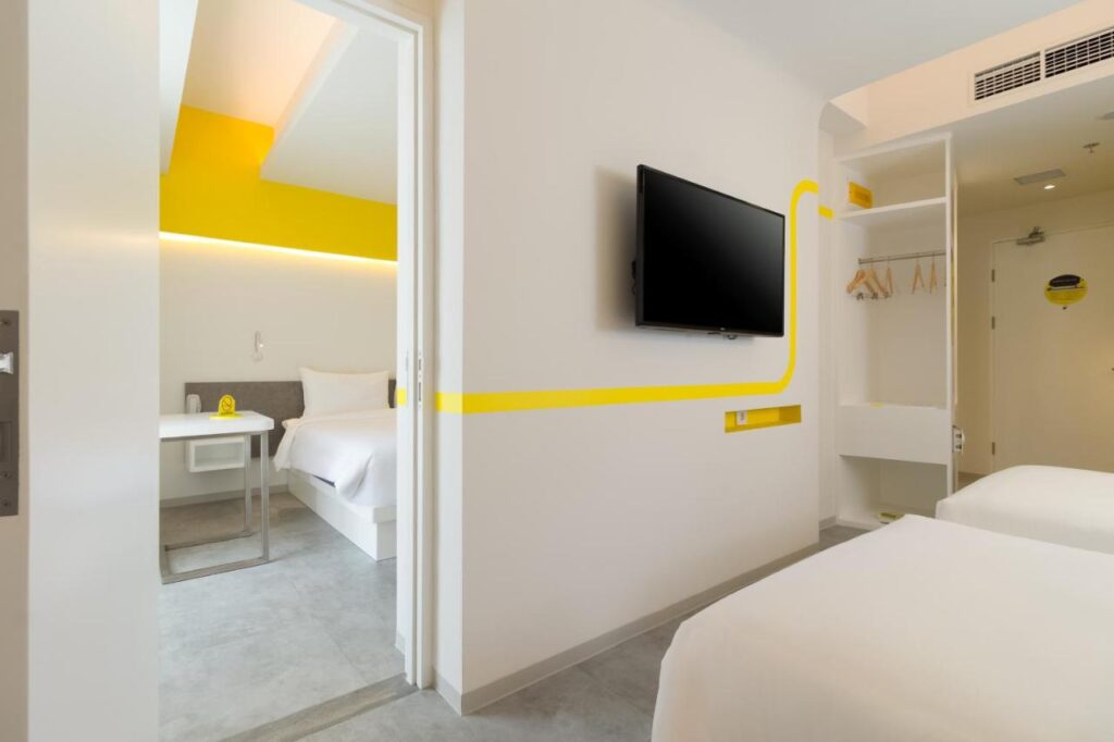 10 Hotel Resor Terbaik yang Ramah di Kantong dan Berkelas 2 yello hotel kuta 2