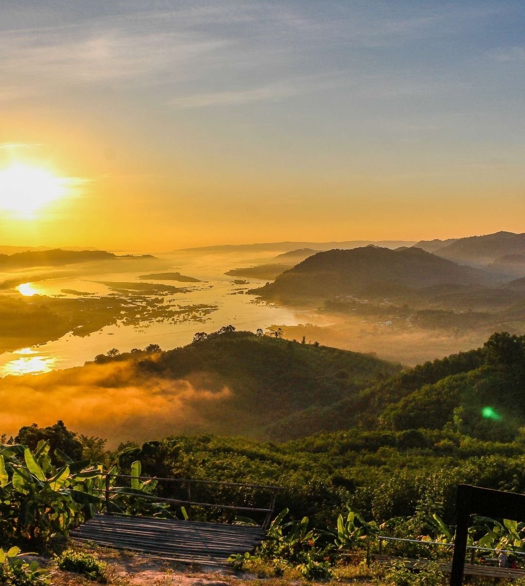 Ultimate Vietnam Journey: North to South + Islands Escape