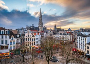 Grand West Europe Tour: 8 Countries in One Journey (12D9N)