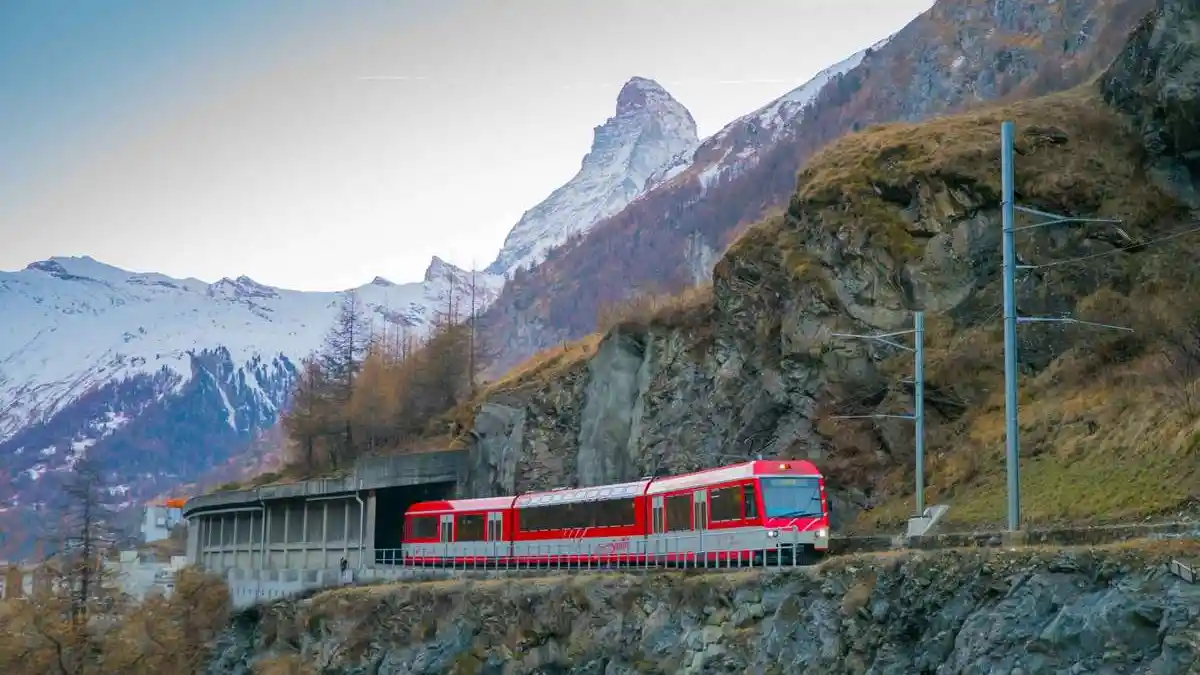 10D7N Scenic Switzerland + Zermatt + Interlaken PLUZZ Blausee 3 Milan - Tasch - Zermatt - Tasch - Sion