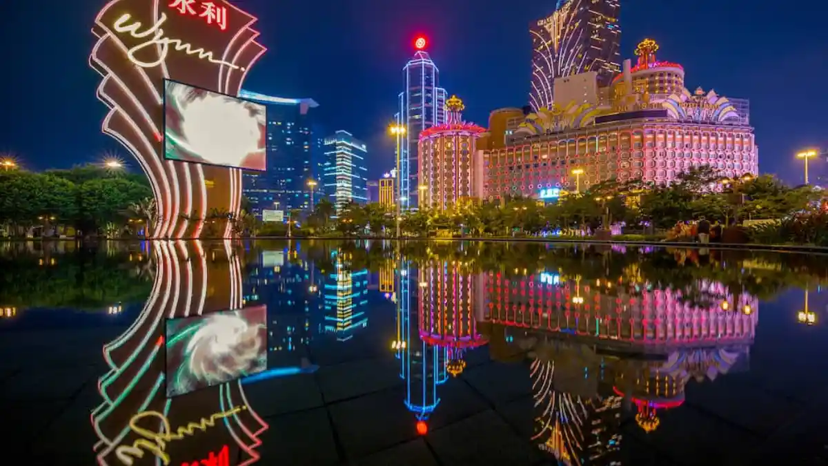 6D4N Hong Kong Vacation with Disneyland + Shenzhen & Macao 3 Shenzhen - Macau