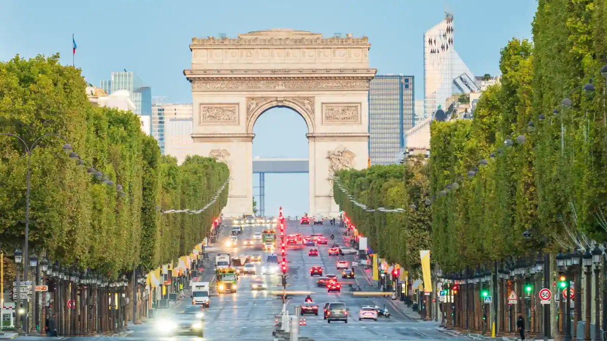 10D7N Amazing West Europe 9 Countries 2 Paris Arrival