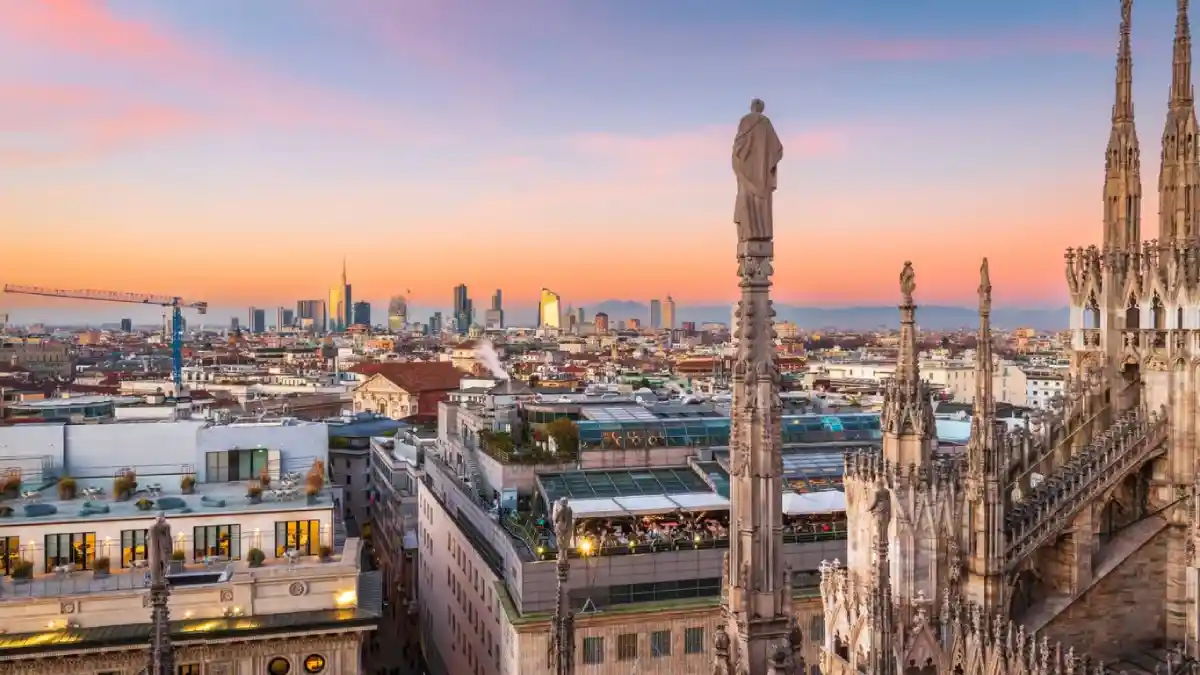 10D7N Amazing West Europe 9 Countries 9 Milan - Jakarta